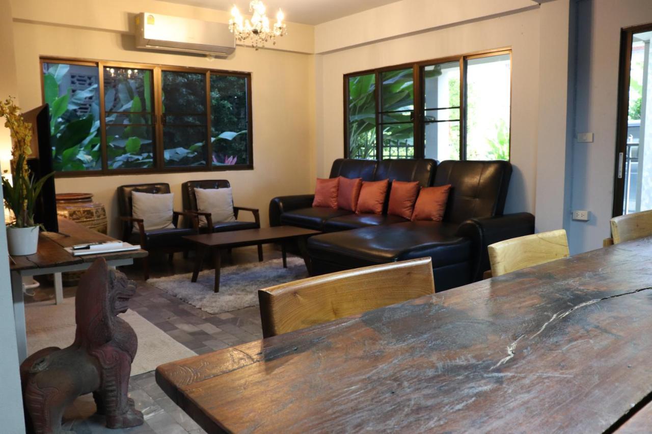 8Th House @ Center Of Chiangmai Old Town Apartment Chiang Mai Ngoại thất bức ảnh
