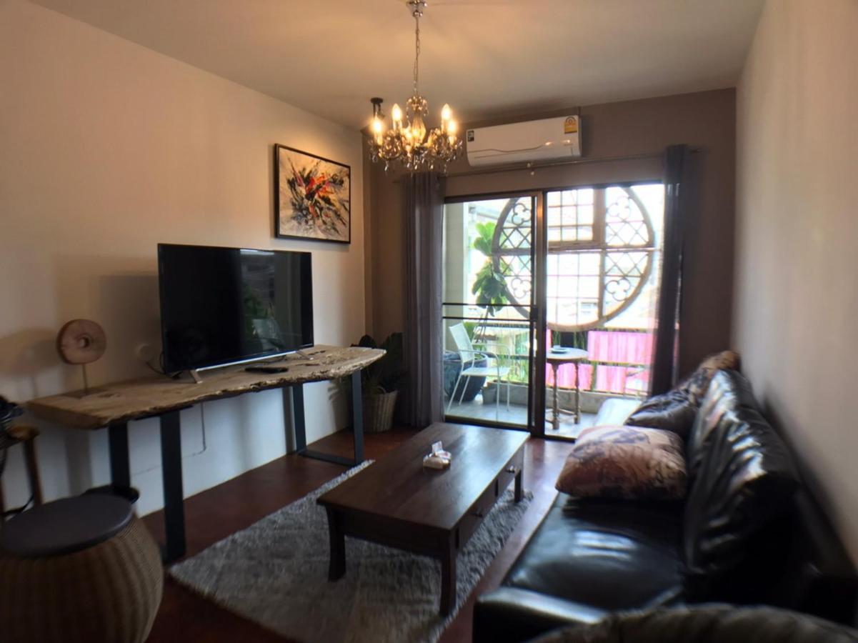 8Th House @ Center Of Chiangmai Old Town Apartment Chiang Mai Ngoại thất bức ảnh