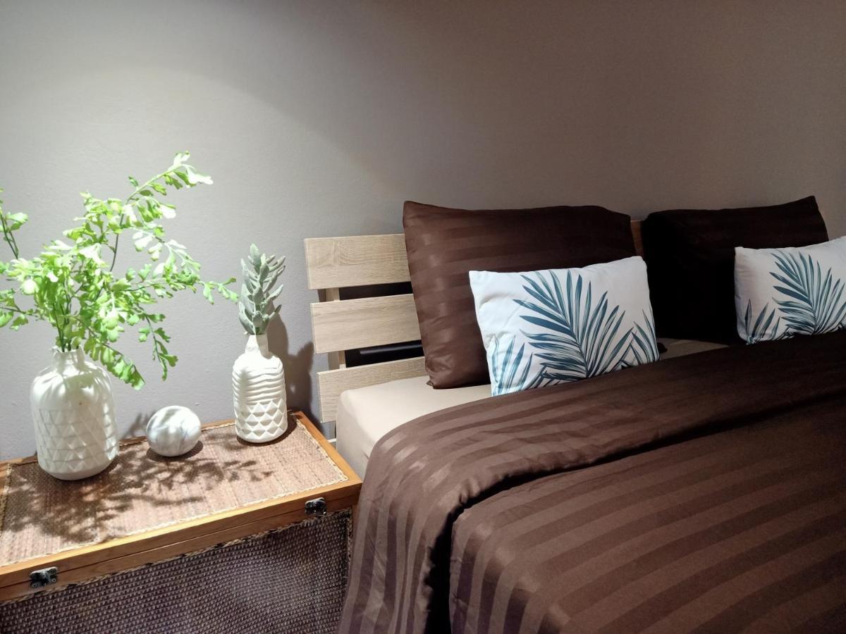 8Th House @ Center Of Chiangmai Old Town Apartment Chiang Mai Ngoại thất bức ảnh