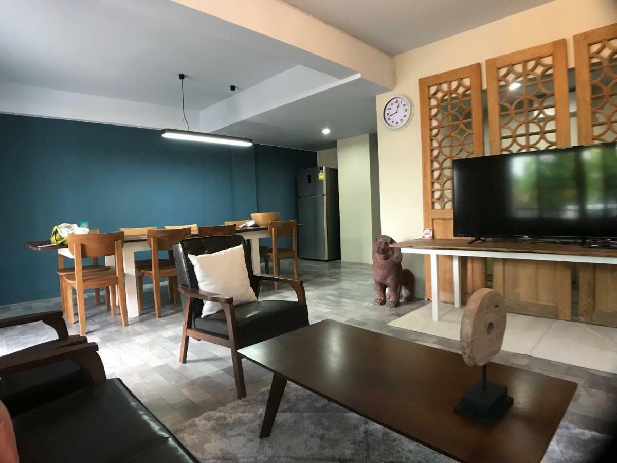 8Th House @ Center Of Chiangmai Old Town Apartment Chiang Mai Ngoại thất bức ảnh